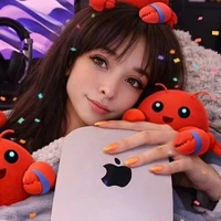 Val Alexander's profile picture
